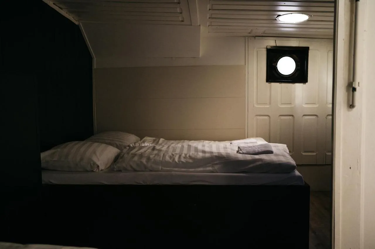Botel Maastricht Hostal